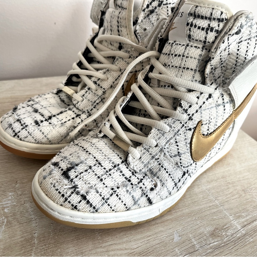 Women’s sky hi Nike dunk “PARIS” Fashion Week QS 2012